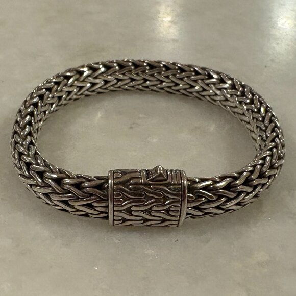 Share John Hardy Sterling Silver Thick Woven Bracelet 8.25 inches Long w/ Oval C - Picture 2 of 6